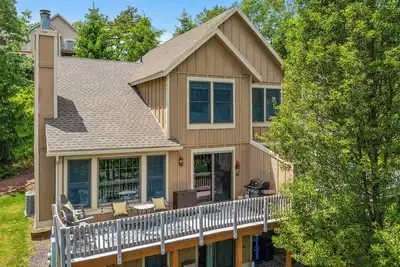 Image de Ultimate Mountain Retreat – 1 minute from Camelbeach Waterpark