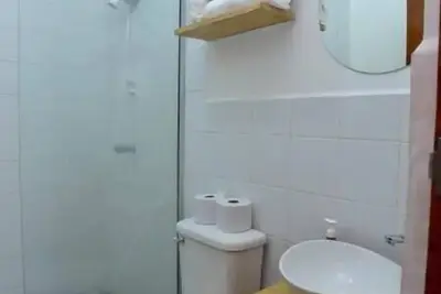 Image de One-bedroom Suite - 5min to La Calzada + 30mb wifi