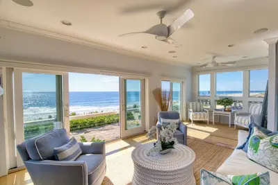 Image de Rare Sea Bright Oceanfront Oasis, Steps to Beach!