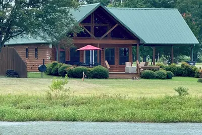 Image de #1 Top-Rated Waterfront Lodge on Lake Fork Pet Friendly