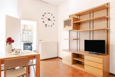 Image de Lovely Apartment with Balcony near the Station!