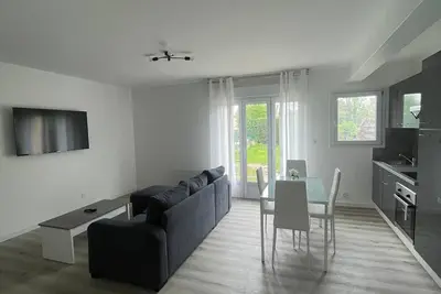 Image de Maison détente de 100m2 uniquement couple/famille/travailleur