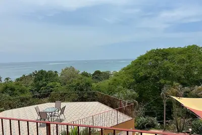 Image de Two Bedroom Condo with Breathtaking Ocean View