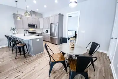 Image de Dog-friendly bay view duplex with full kitchen, washer/dryer, & central Ac