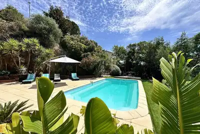 Image de Villa pour 6 personnes avec piscine privée, à deux pas du Golf de Valcros, à La Londe-Les-Maures