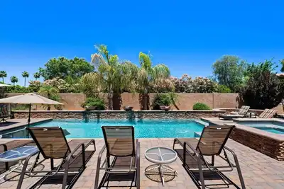 Image de Splash Into Summer - 10% Off All July Stays!