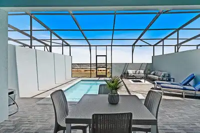 Image de Gorgeous Town Home Adjacent to Club House and Close To Disney
