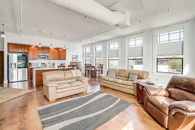 Image de Modern Blaine Condo Rental < 1 Mi to Boat Harbor!