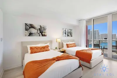 Image de Resort Apartment, Pool and Gym. -Balcony View