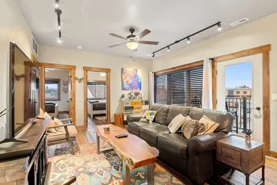 Image de Downtown Whitefish Condo! ! Walking Distance to Shops!