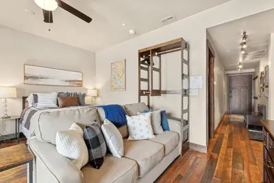 Image de Beautiful Studio in the Heart of Downtown Whitefish!