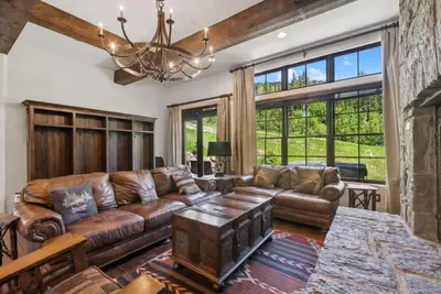 Image de Ski-in Ski-out, Right on Big Mountain! Private Hot Tub!