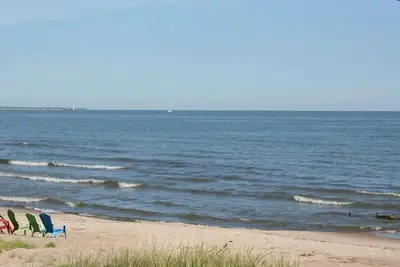 Image de Beachfront 4 Bd Steps 2 Cedar Point Open  July