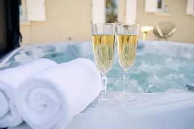 Image de Gîte charmant avec spa, terrasse et grand jardin au cœur des vignobles historiques