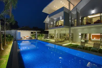 Image de 5-bdr villa with a beach club and hotel service