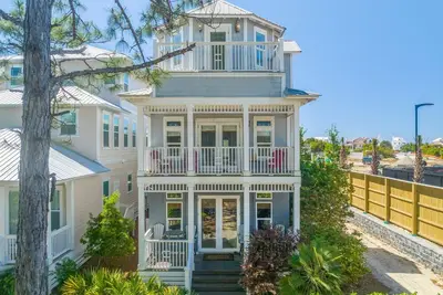 Image de Experience 30a: Book Your Dream Home in Seacrest! Book Today!