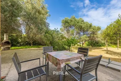 Image de Lovely apartment Zoe with large terrace and own grill 300m from the beach