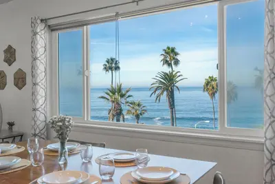Image de Oceanfront/Steps to Beach & Wedding Bowl/Views!