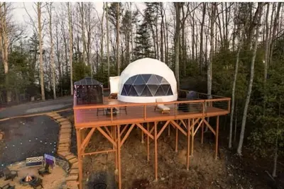Image de Contrast Cove Dome in Smoky Mountains - GlampiTiN\n\n