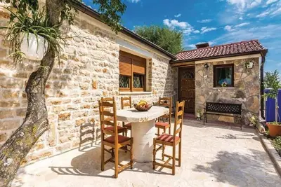 Image de Maison de vacances Stankovci pour 1 - 8 personnes avec 3 chambres à coucher - Maison de vacances