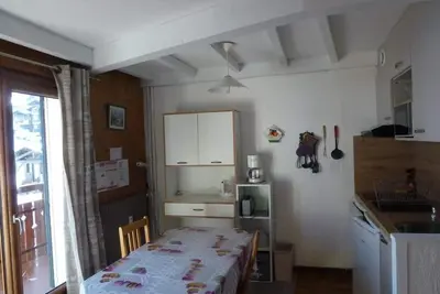 Image de 270m du centre station, 2ème étage, vue pistes de ski, balcon, 23m², Les Gets