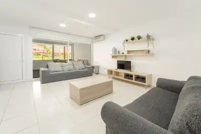 Image de Appartement de vacances pour 6 personnes env. 53 qmà Roses, Costa Brava (Golfe de Roses)