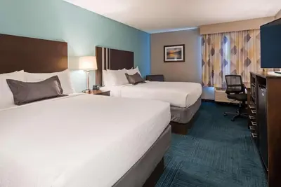 Image de Explore Ohio Valley | Visit Wheeling Island Casino | Close to Shops