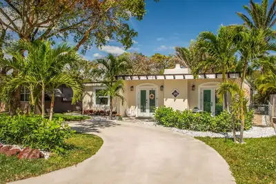 Image de The Cove 4Rms 5Bed 2Bth \\ Walking Distance 2 Beach