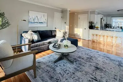 Image de Cozy 2br Home near Idlewild Park\n