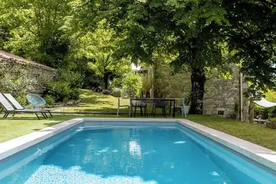 Image de Gîte de charme à la campagne, piscine, idéal famille pour sejour calme et nature