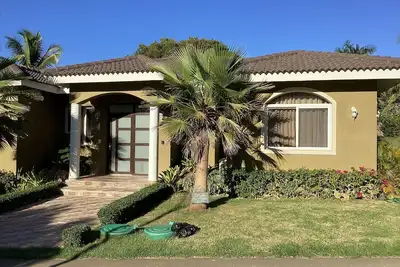 Image de Plush 4bd/4. 5ba Huge Villa Private Pool Hispaniola Residential