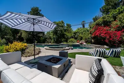 Image de Remodeled Oasis Retreat w\/Pool & Jacuzzi.