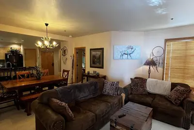 Image de Experience Comfort and Convenience at Kendall 337, 2-bedroom condo in the heart of Purgatory Village