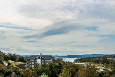 Image de One Bedroom Lakeside, Luxury Condo, Branson, Missouri 3957565