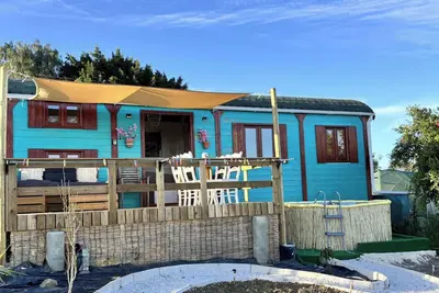 Image de Chalet Sleeps 2 - Pool, Balcony, Mountain Views