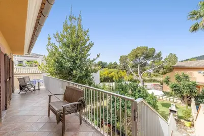 Alcúdia Serenity House : votre oasis de tranquillité sur la côte majorquine.