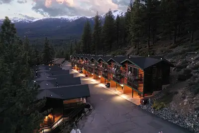 Image de 🌟Cozy Condo With Lake View🌟 Sleeps 6+