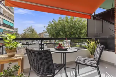 Casa Naranja - 3bed next to Old Town!