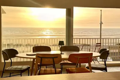 Image de Magnifique appartement rénové vue Mer