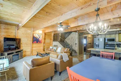 Image de Island Park Cabin w/ Deck ~ 22 Mi to Yellowstone!