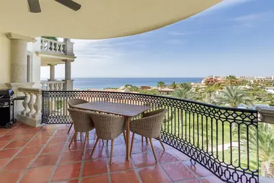 Image de C301 Puerta del Sol | 2 Bed, 2 Bath