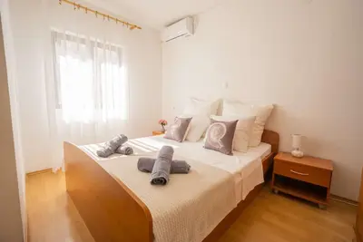 Image de Room with bathroom, fridge, kettle, free WiFi and free parking space