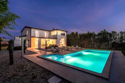 Image de Villa Cvita Domenica near PoreÄŤ for 8 people with 40 m2 private pool - pet friendly