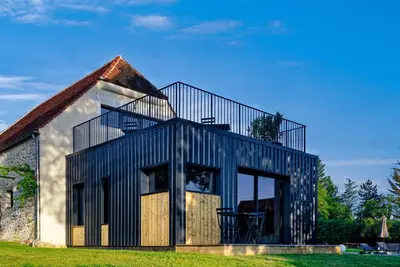 Image de Grand Gîte rénové entre Rocamadour/Sarlat & Cahors. Piscine, sauna, jardin