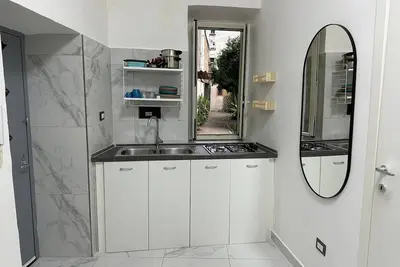 Image de Casina della stazione, con tutto vicino supermercati e parcheggi