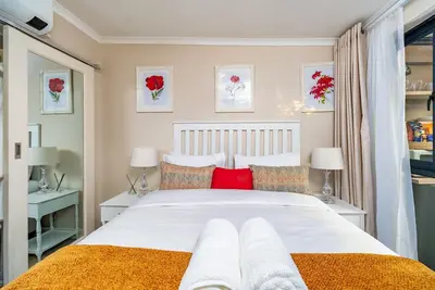 Image de Kamuzi exquisite tiny home near airport - 2217