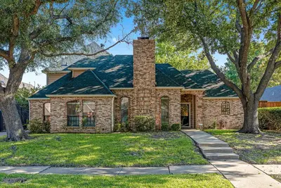 Image de Spacious 4 Bedroom Grand Prairie Home