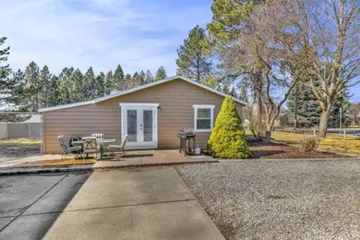 Image de Cozy Cabin Less Than 1 mi from Hayden Lake