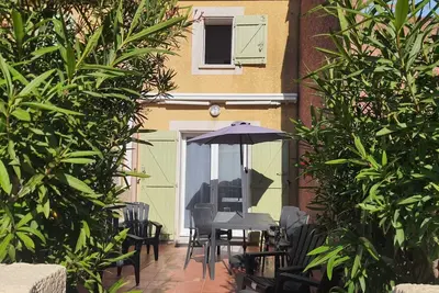 Image de Maison climatisée 2 Ch -idéalement située 5 Min à pied de la mer-ext -Parking