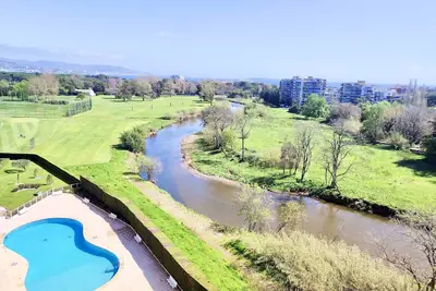 Image de Nid d'amour de 46 m² avec piscine commune